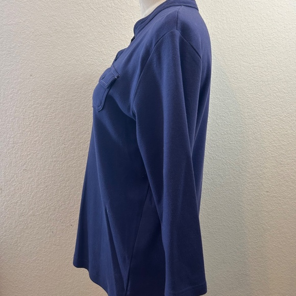 Women’s Ultra Soft Brand Navy Blue 3/4 Length Sleeves w/ Buttons | Size Large - Picture 4 of 10